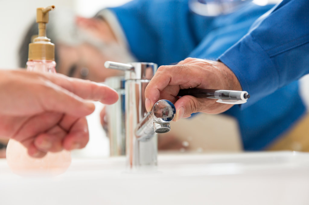 水漏れ修理費用の目安は?