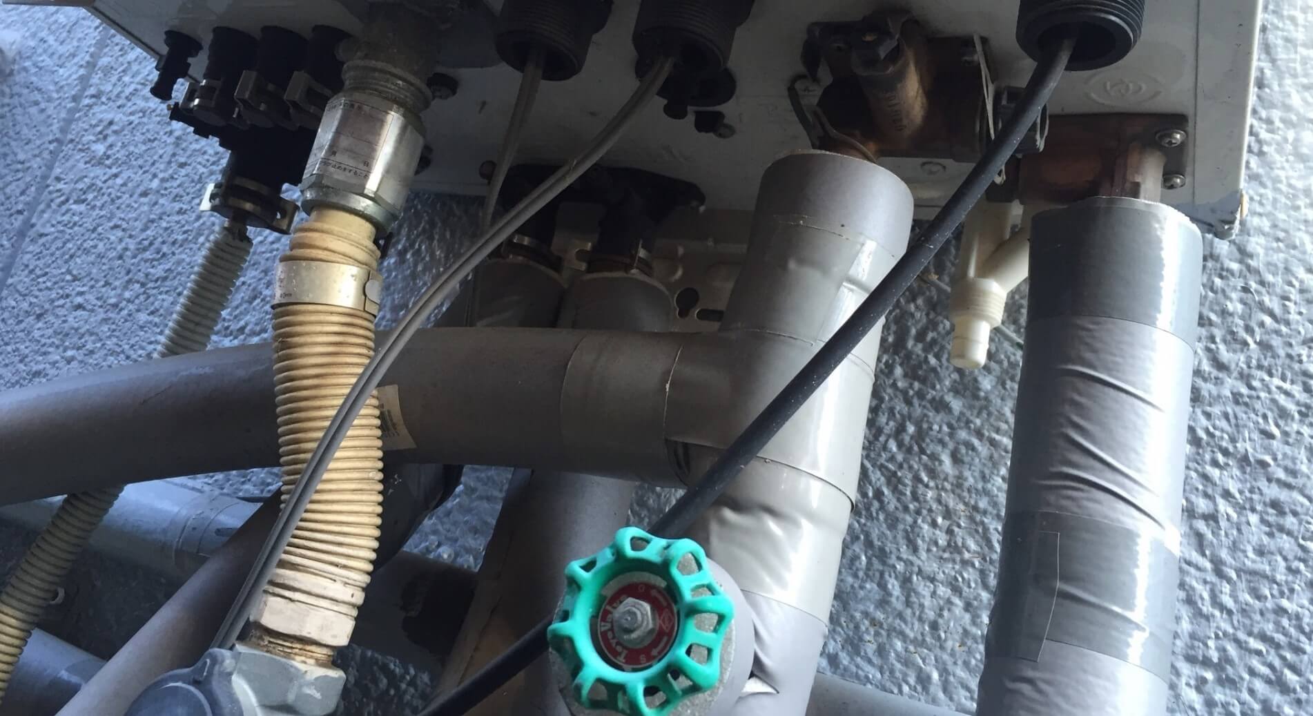 給湯器 ポンプの水漏れ修理と料金表 ザットマン